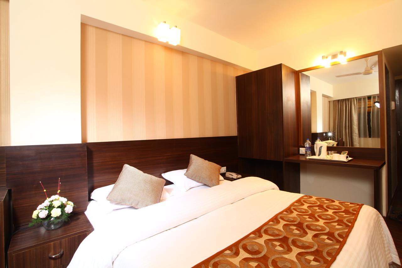 Hostel Mumbai By Maharana Inn Esterno foto