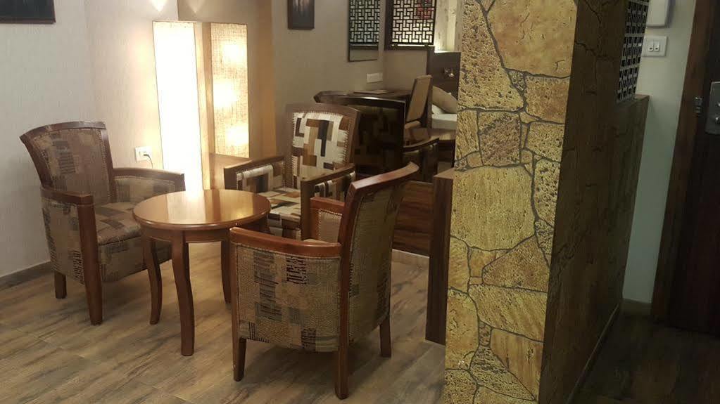 Hostel Mumbai By Maharana Inn Esterno foto